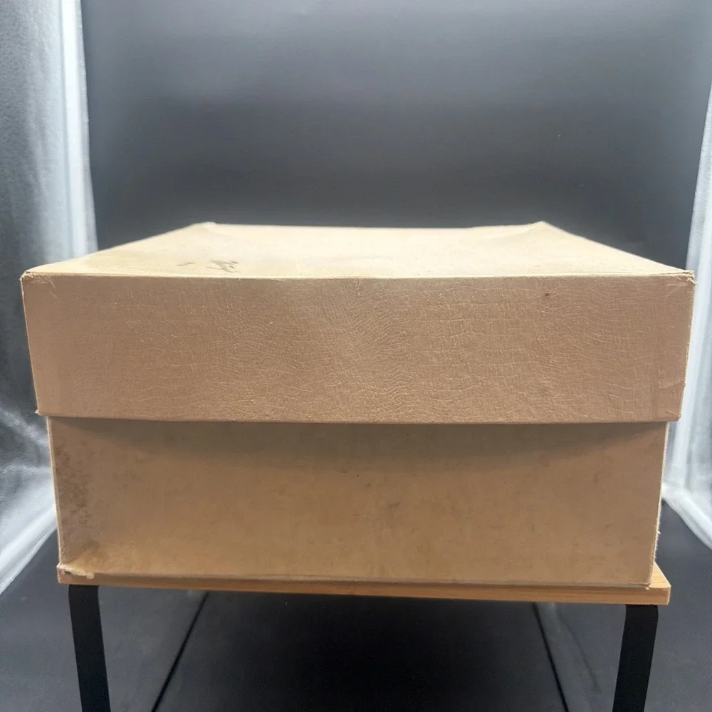 VTG Marting's Department Store Portsmouth Ohio Square Hat Shopping Box 100th Yr